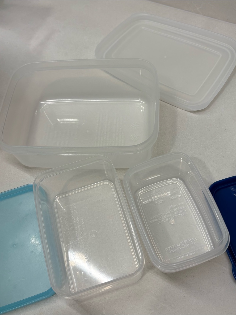 7 Piece Mixed Color Food Storage Containers - Multi-Color bundle - Picture 7 of 11